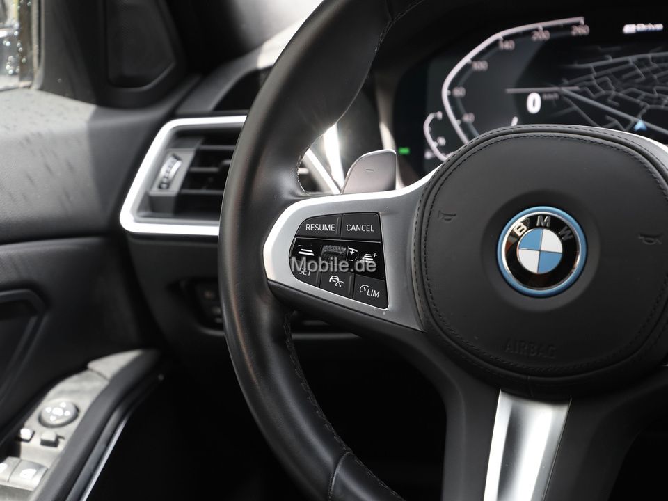 BMW 320e Touring M Sport - Samsaru's Car Outlet