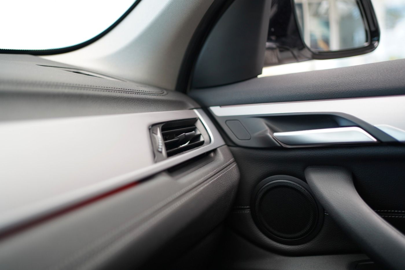 BMW X1 Sport Line xDrive - Samsaru's Car Outlet