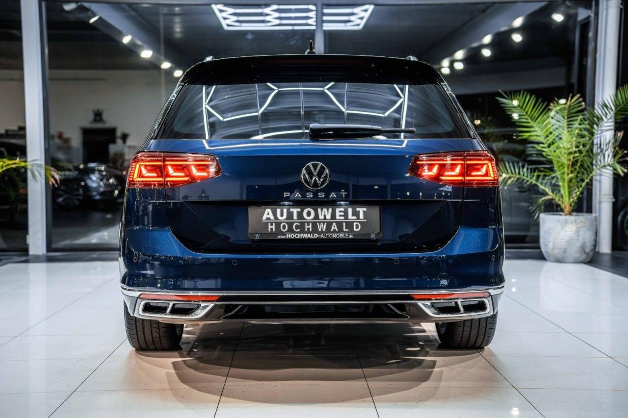 Volkswagen Passat 2.0 TDI DSG 2x R-Line STAHZG H&K PANO AHK