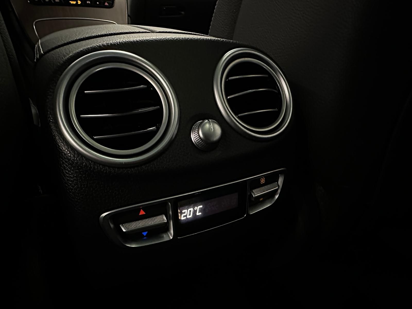 Mercedes-Benz GLC 220 d 4M AMG Night Standh Distronic Panorama