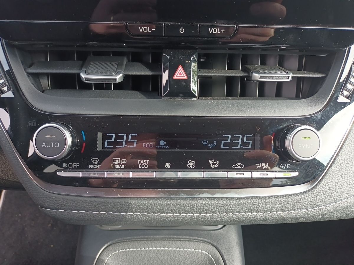 Toyota Corolla 1.8 Hybrid TS Team D*CARPLAY+KLIMA+LED+D