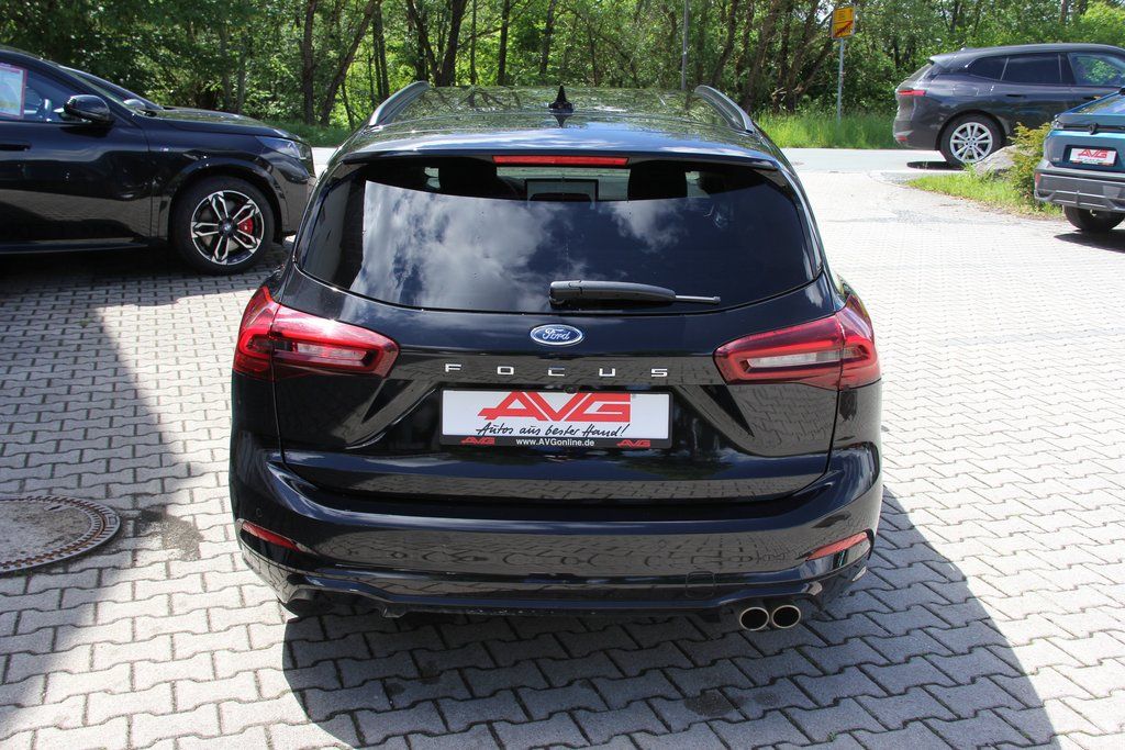 Ford Focus Turnier 155PS ST-LINE LED AdapTempomat CAM