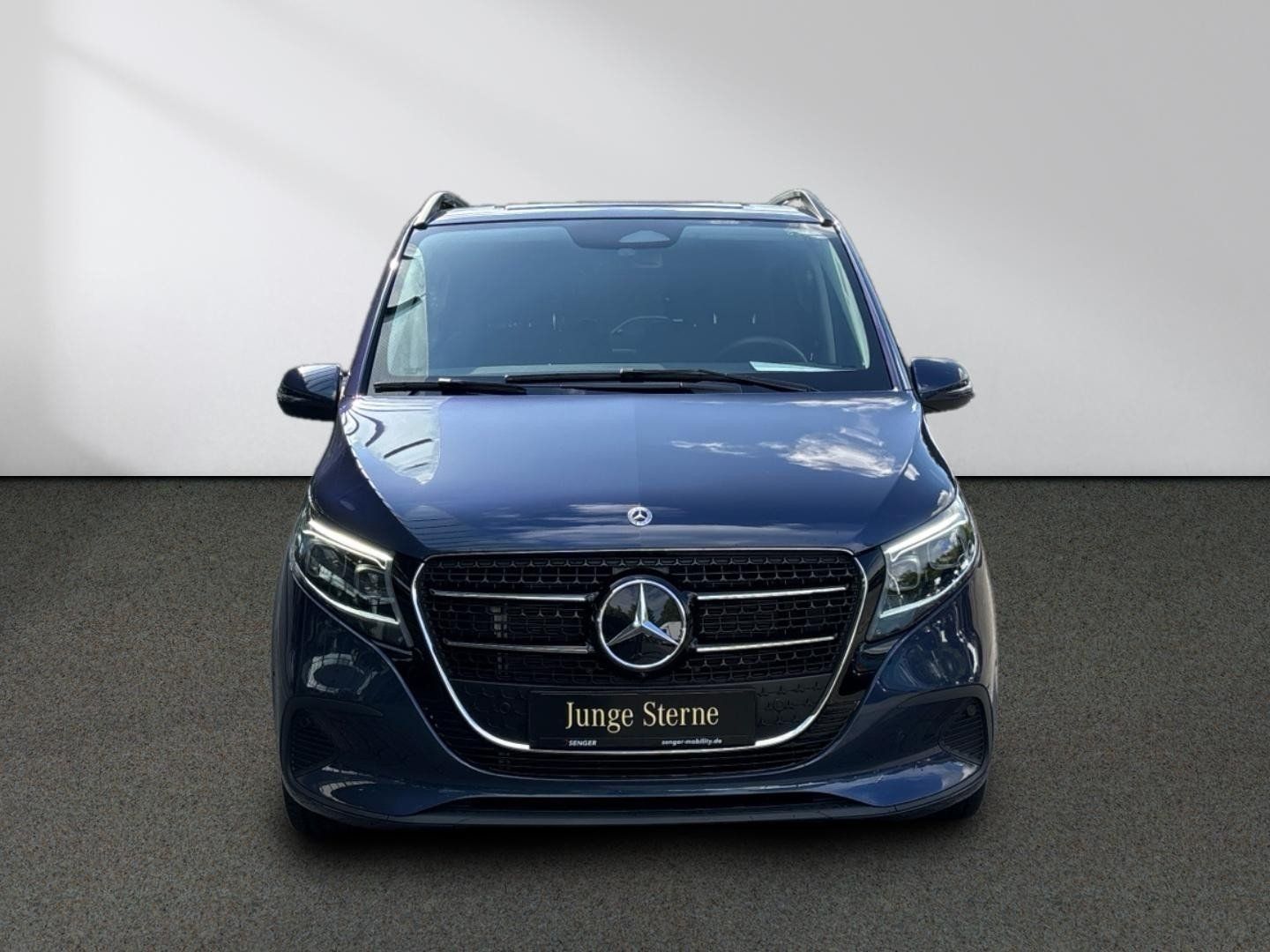 Mercedes-Benz V 300 d Style 4x4 - Samsaru's Car Outlet