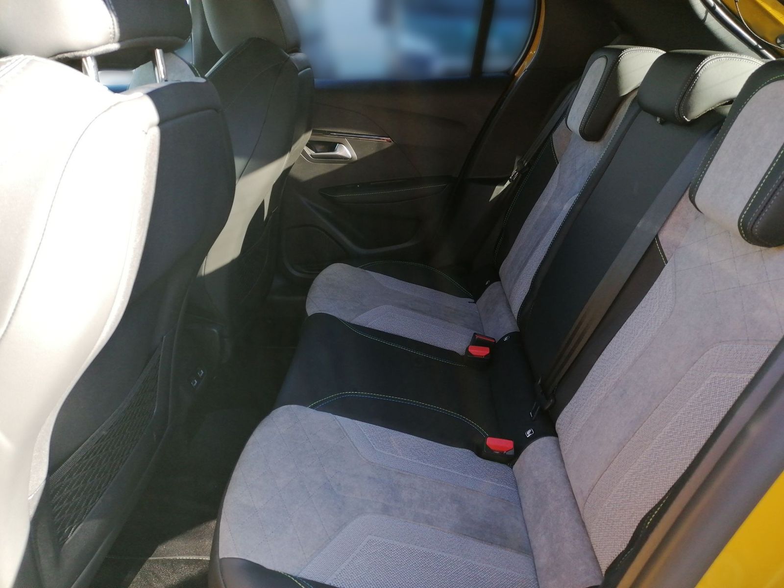 Peugeot 208 e- GT - Samsaru's Car Outlet