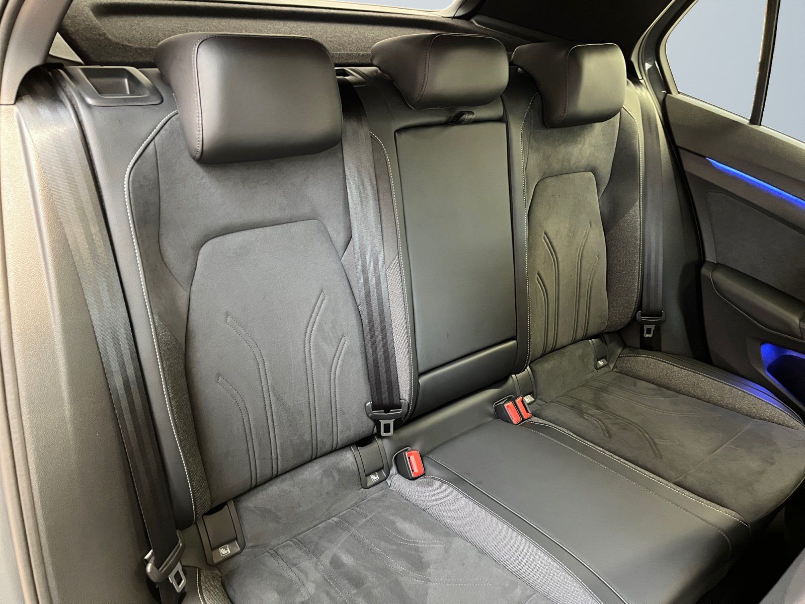 Volkswagen Golf VIII Edition 50 1.5 eTSI DSG Head-up-Displa