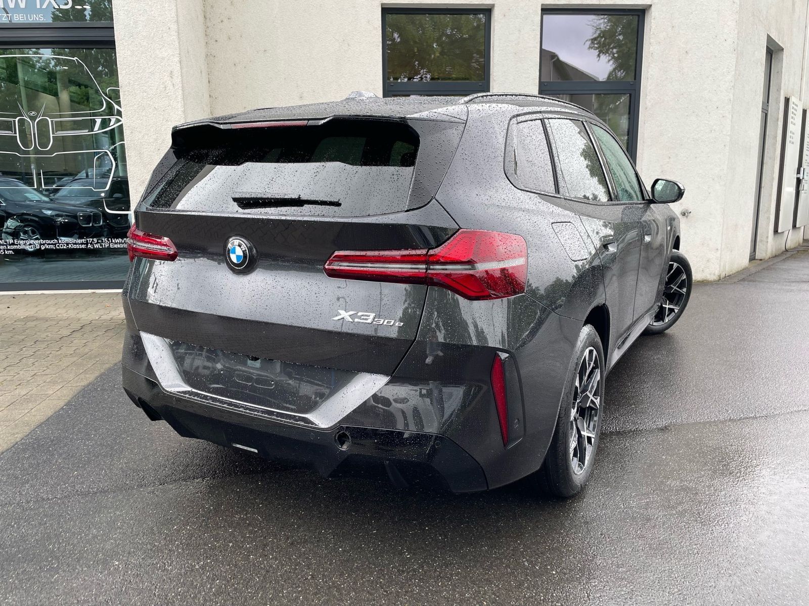 BMW X3 30e xDrive || M Sport Pro AHK Pano H&K 360°
