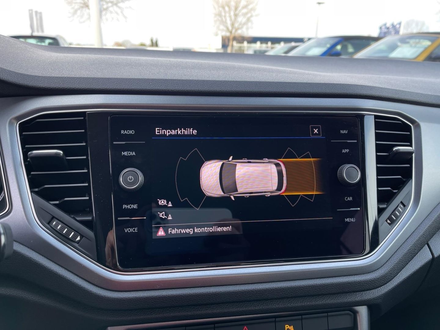 Volkswagen T-Roc Active Style 2.0 TDI - Samsaru's Car Outlet