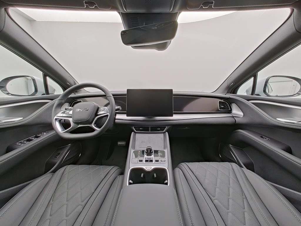 BYD Sealion 7