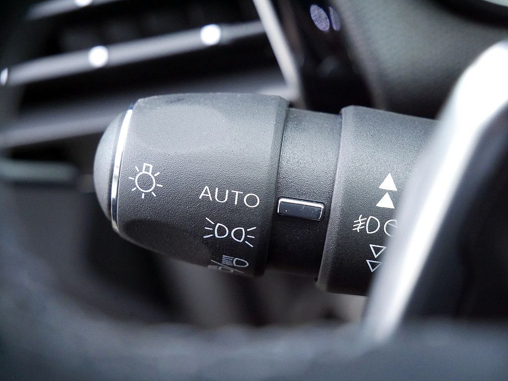 DS Automobiles DS 7 Crossback E-Tense 225 Rivoli ACC LED 360°