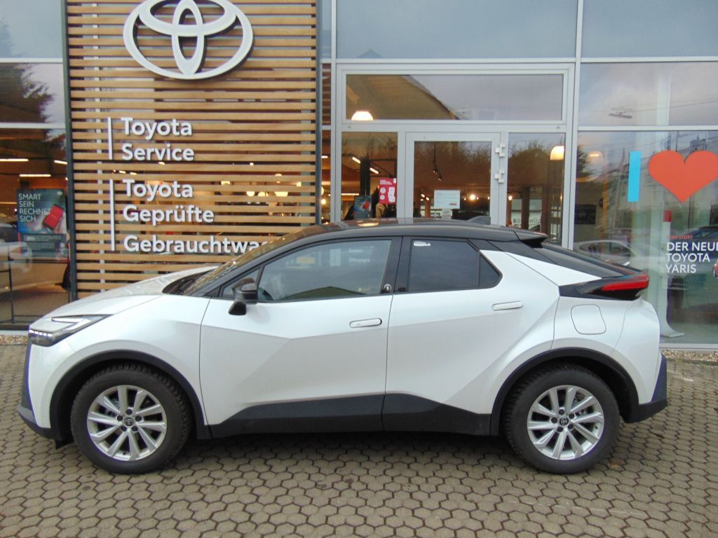 Toyota C-HR 2.0 Hybrid Team Deutschland