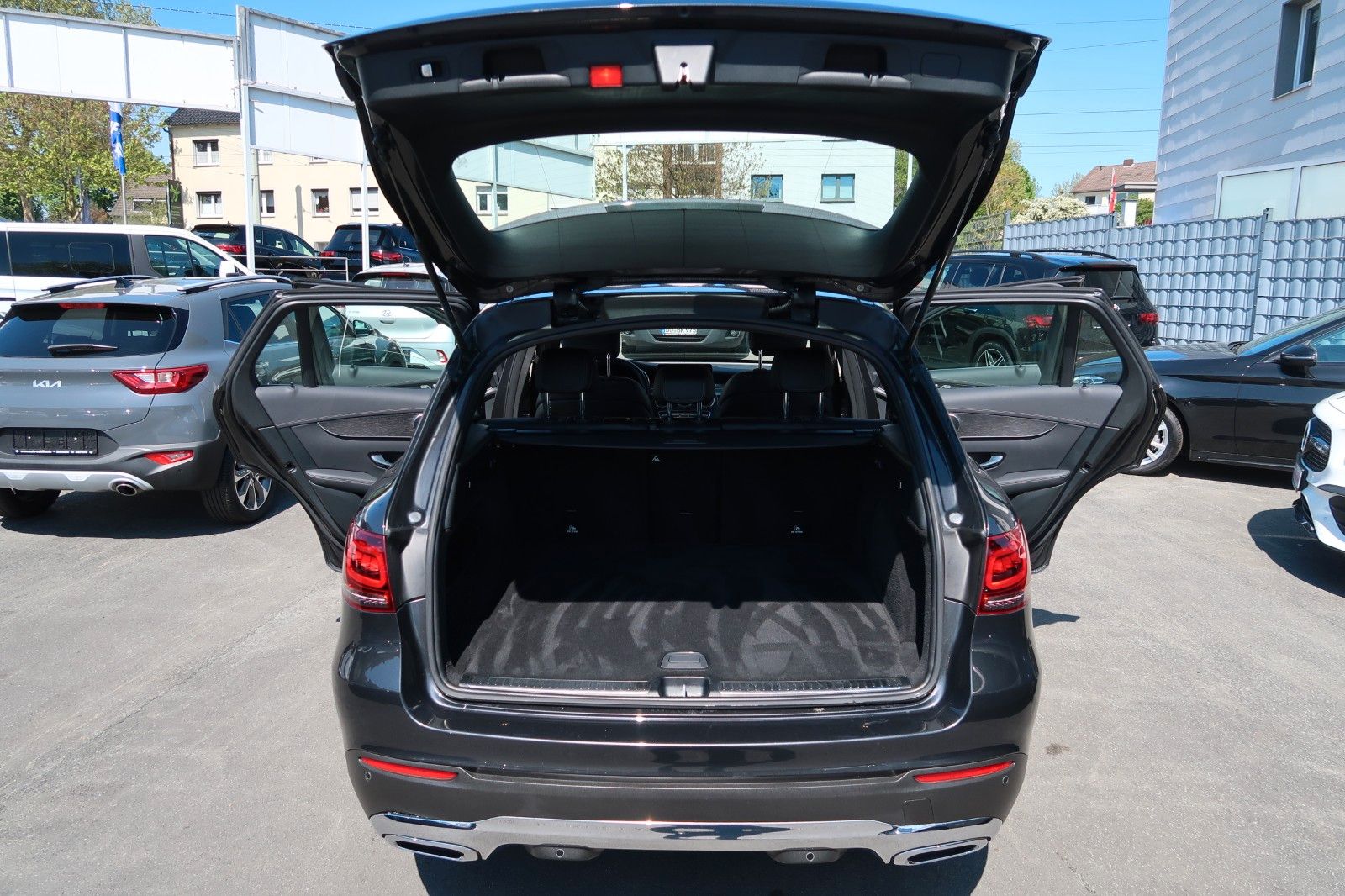 Mercedes-Benz GLC 220 d 4Matic Exclusive - Samsaru's Car Outlet
