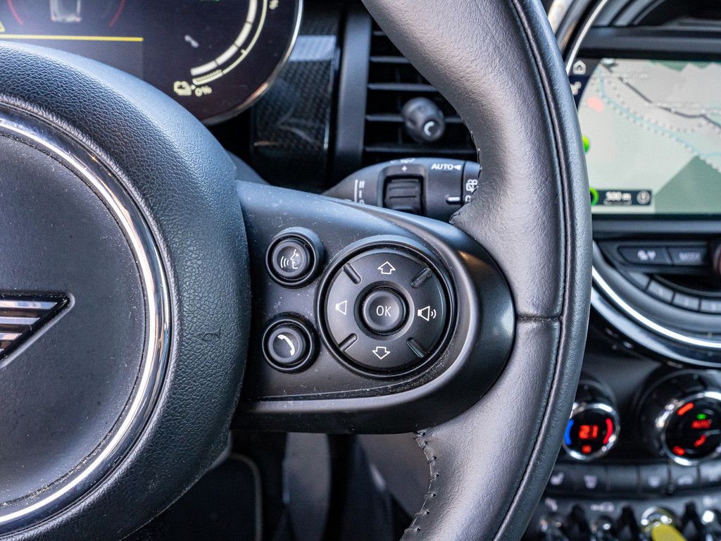 MINI Cooper SE Trim - Samsaru's Car Outlet