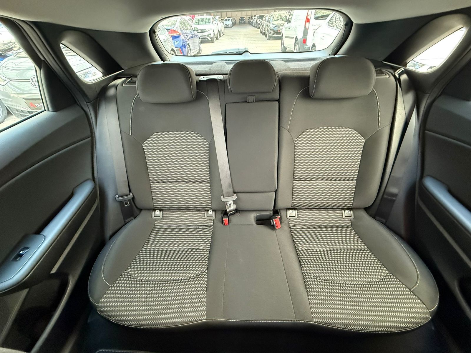 Kia Ceed 1.5 T-GDI Vision - Samsaru's Car Outlet