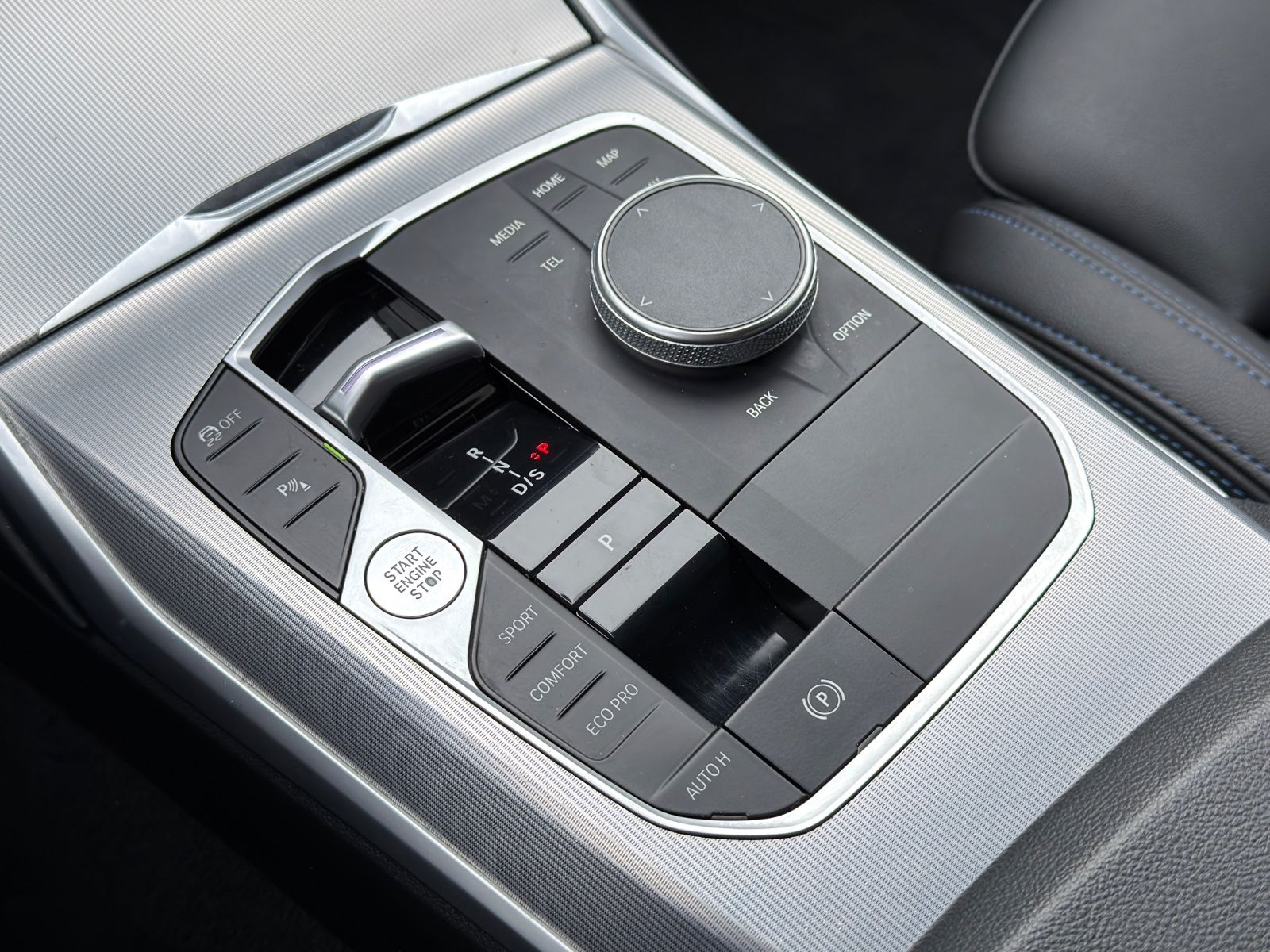 BMW 320d Lim. xDrive M Sport ACC CarPlay Lane RFK