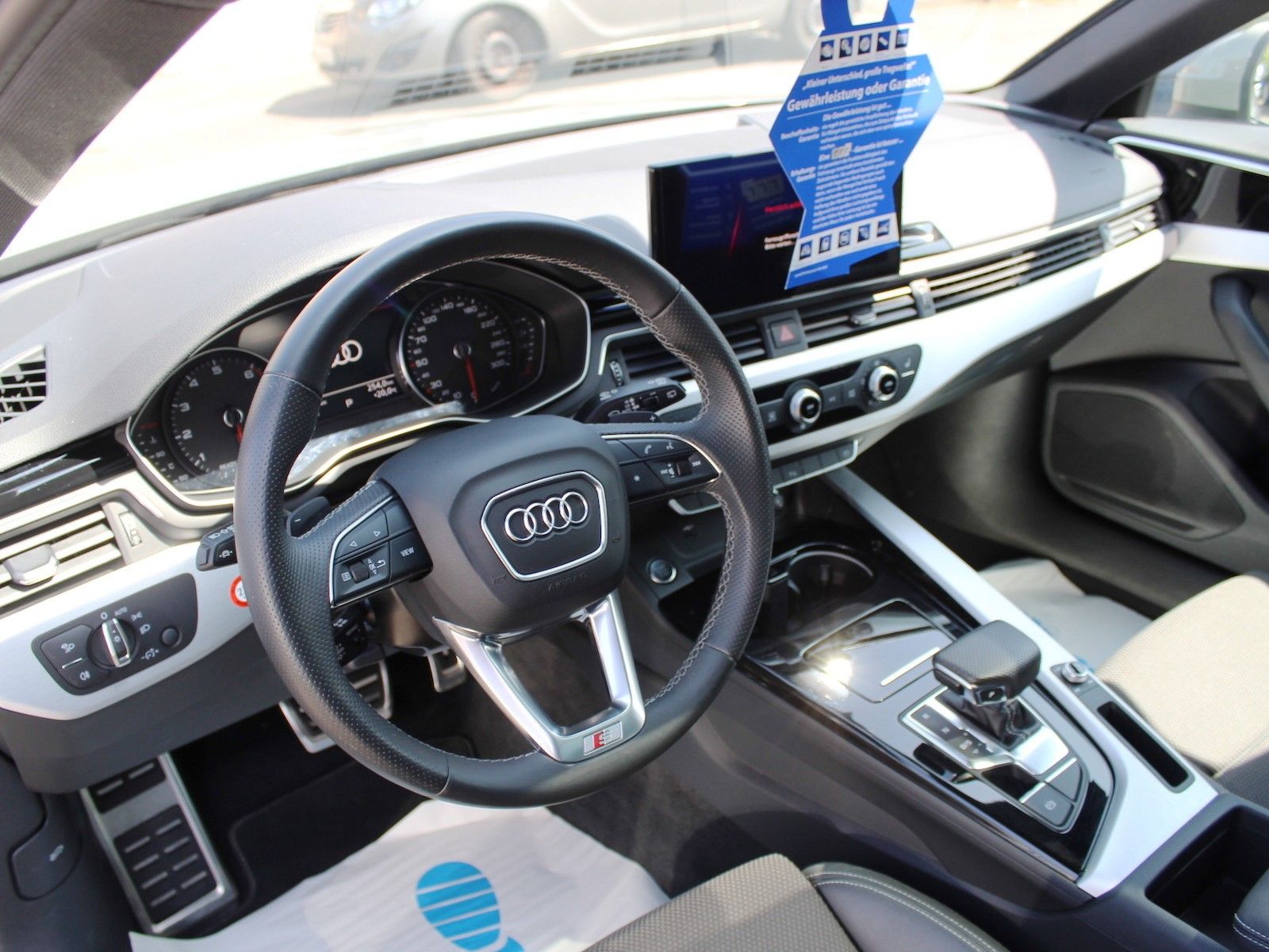 Audi A4 35 TFSI S line - Samsaru's Car Outlet