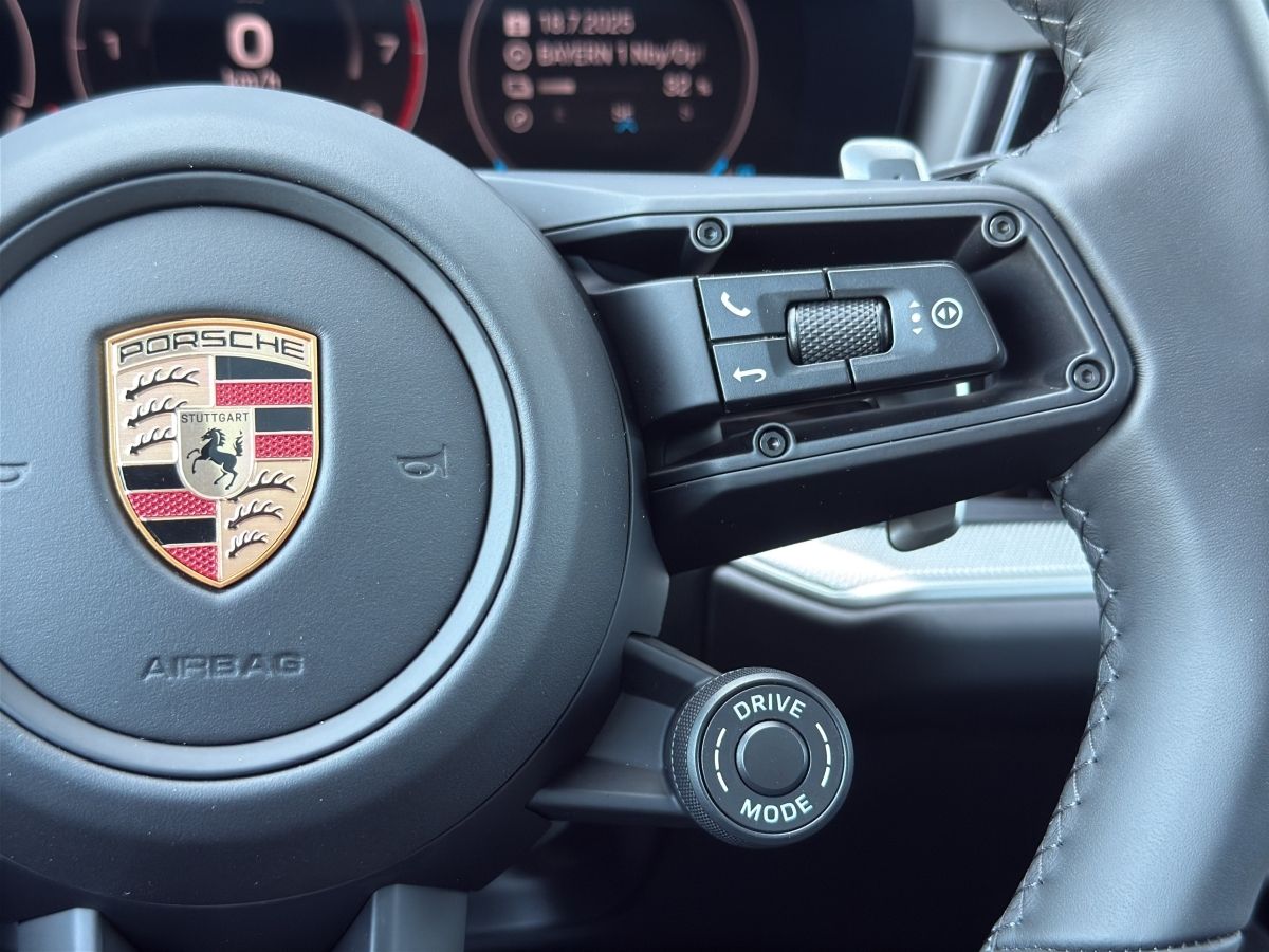 Porsche Cayenne E-Hybrid Coupe | Luftfederung | el. AHK