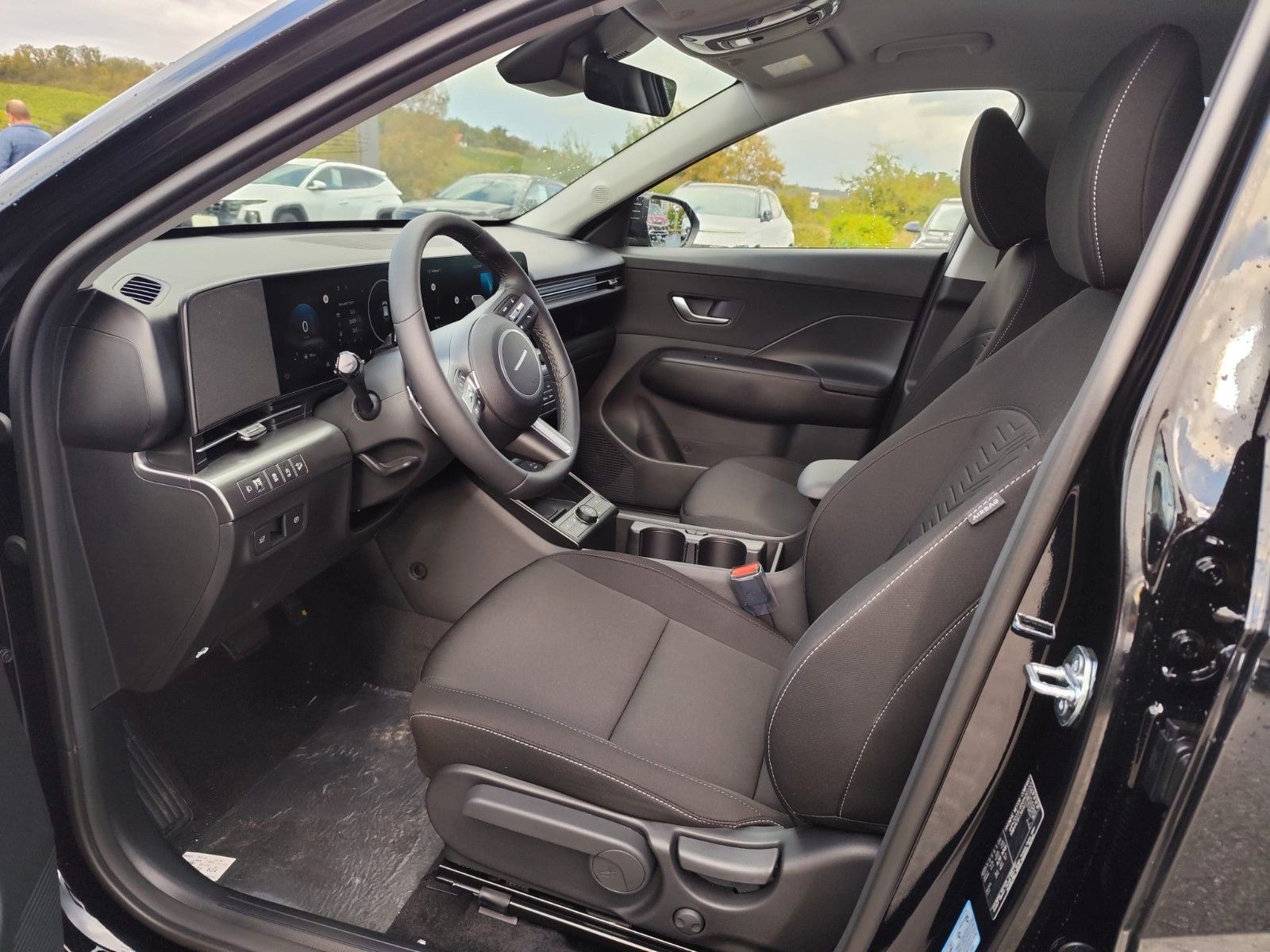 Hyundai Kona 1.6 T-GDI Trend - Samsaru's Car Outlet