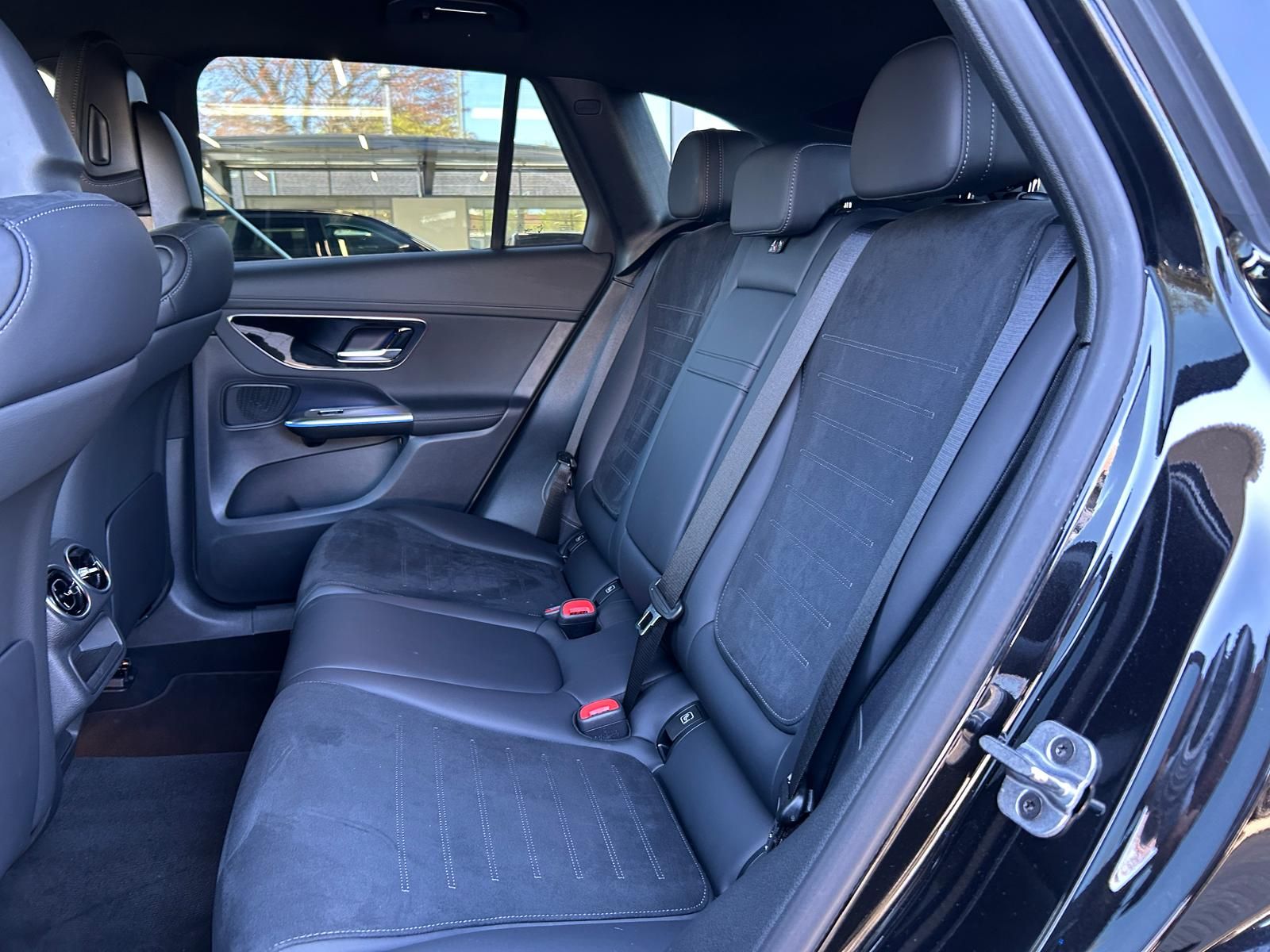 Mercedes-Benz GLC 300 d 4M AMG Line Premium Fahrass+ AHK Distr