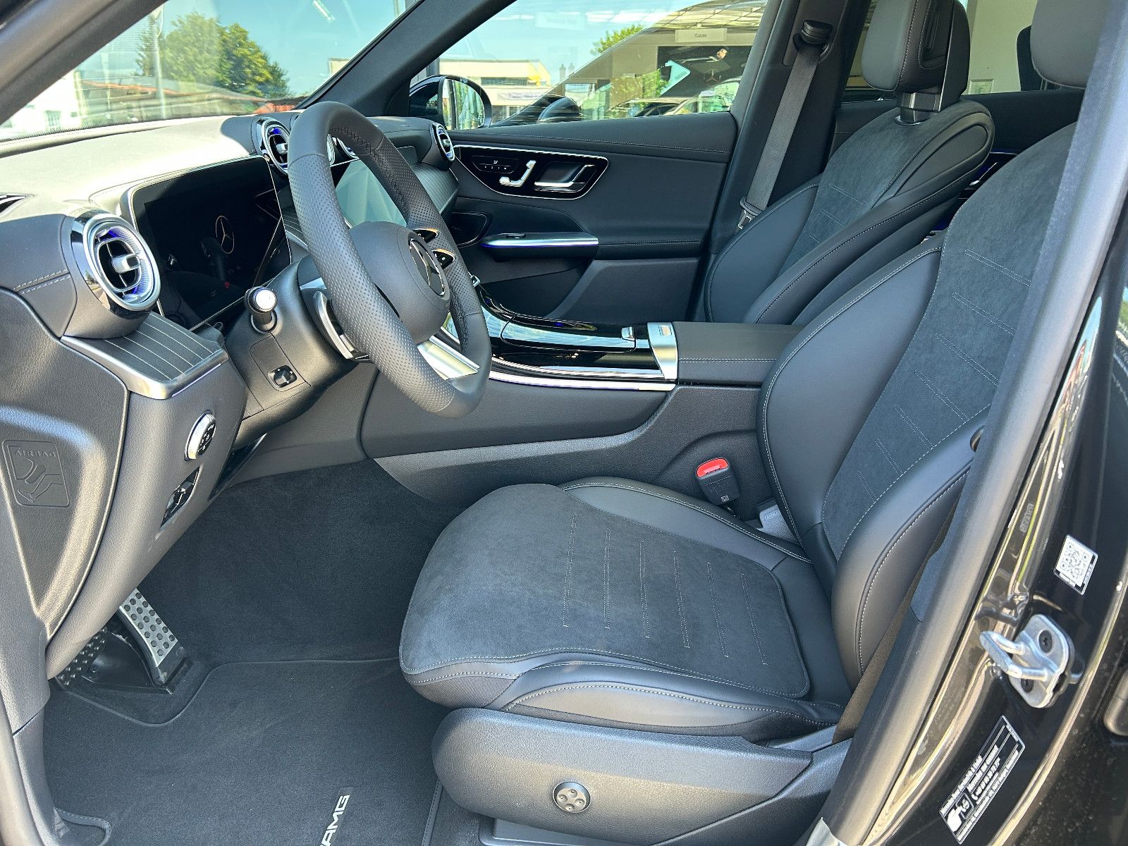 Mercedes-Benz GLC 220d AMG AHK Night Distro Digital Pano Keyle