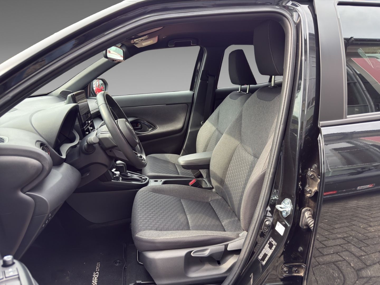 Toyota Yaris Cross Hybrid FWD 1.5 Klimaautom. Navi LED