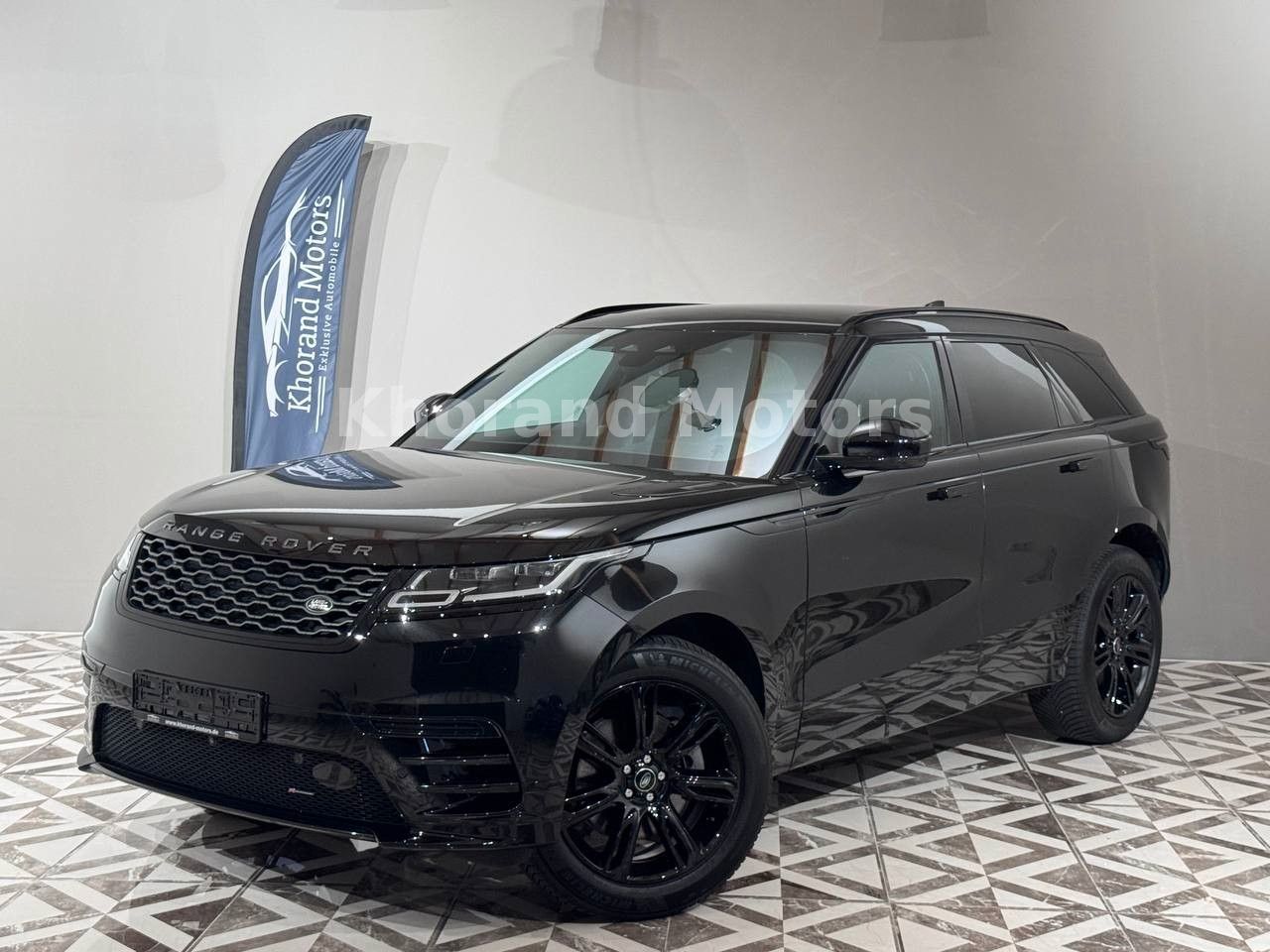 Range Rover Velar R-Dynamic SE - Samsaru's Car Outlet