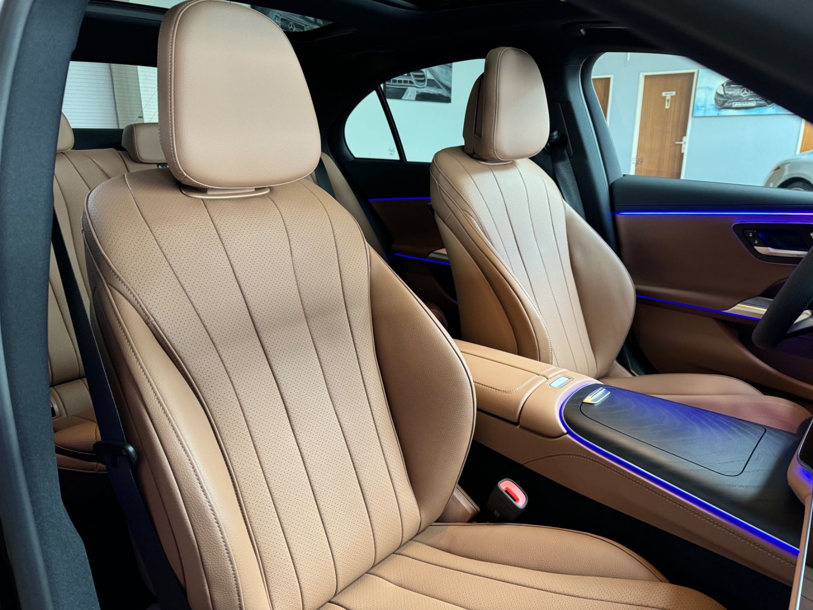 Mercedes-Benz E 220 d 4Matic AMG PremiumPlus - Samsaru's Car Outlet