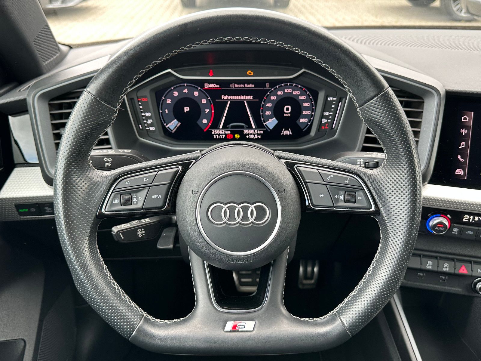 Audi A1 Sportback 30 TFSI S tr. - Samsaru's Car Outlet