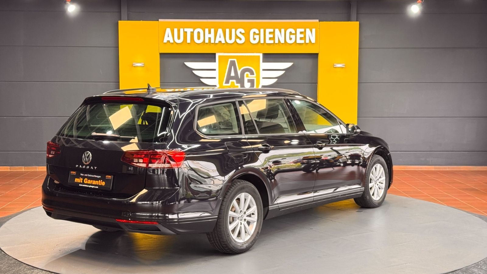 Volkswagen Passat Variant - Samsaru's Car Outlet