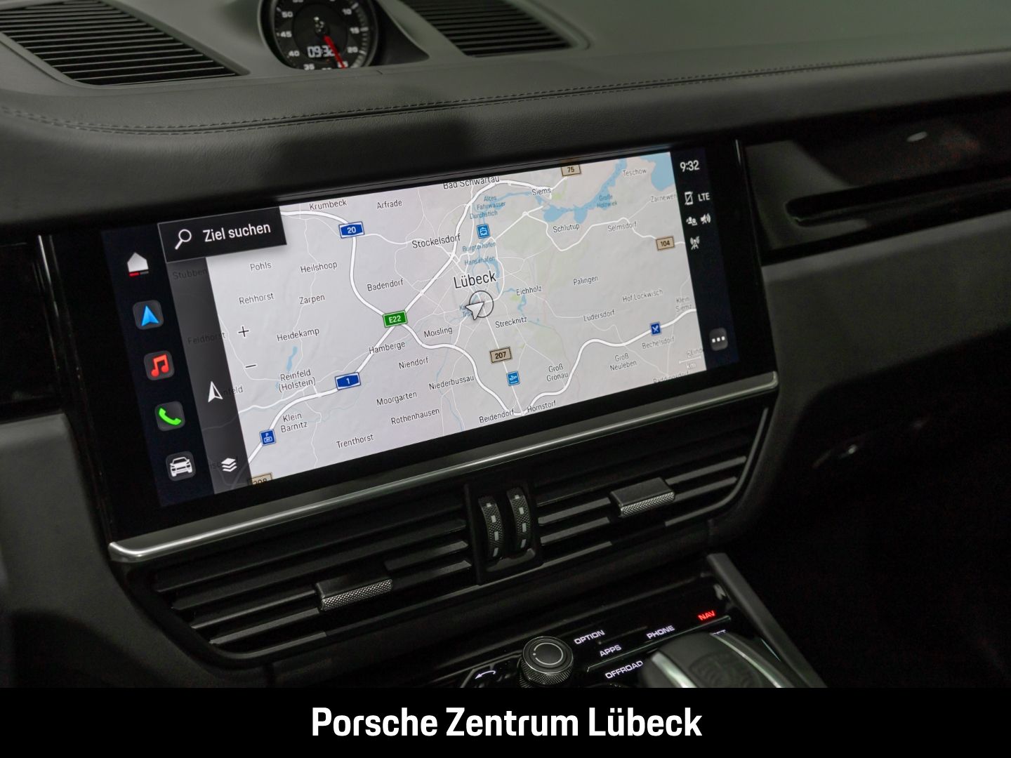 Porsche Cayenne S Coupe Hinterachslenkung Head-Up