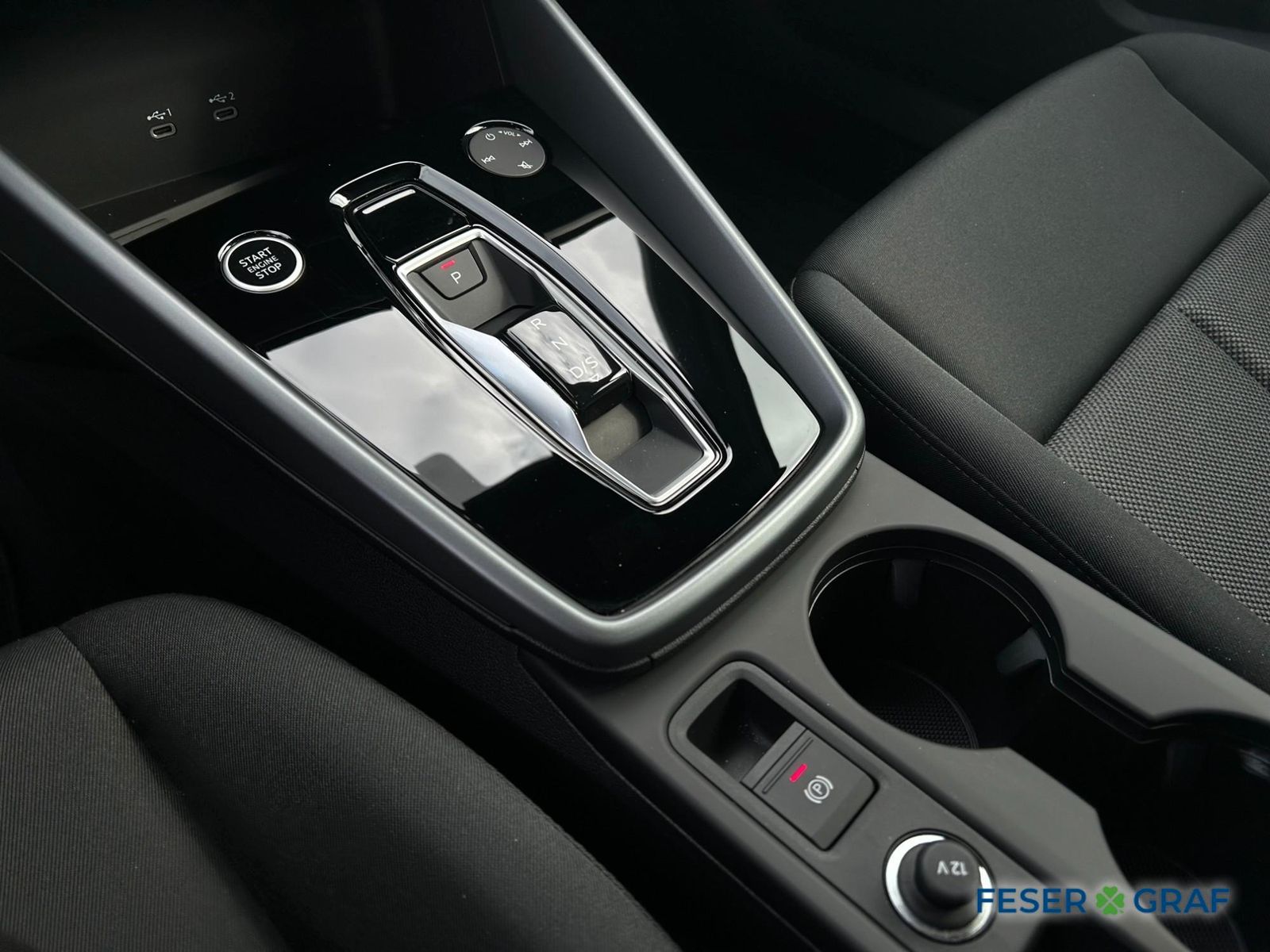 Audi A3 Limousine 30TFSI S tronic SHZ/CarPlay/PDC+