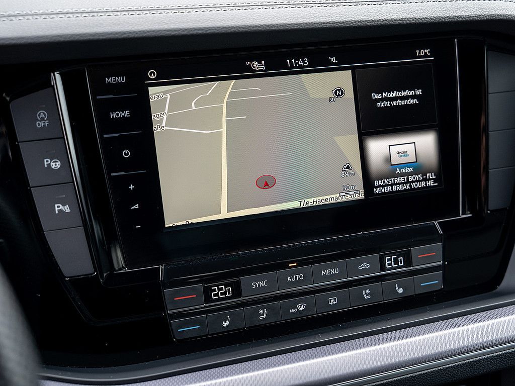 Volkswagen Touareg 3.0 V6 TDI R-Line - Samsaru's Car Outlet