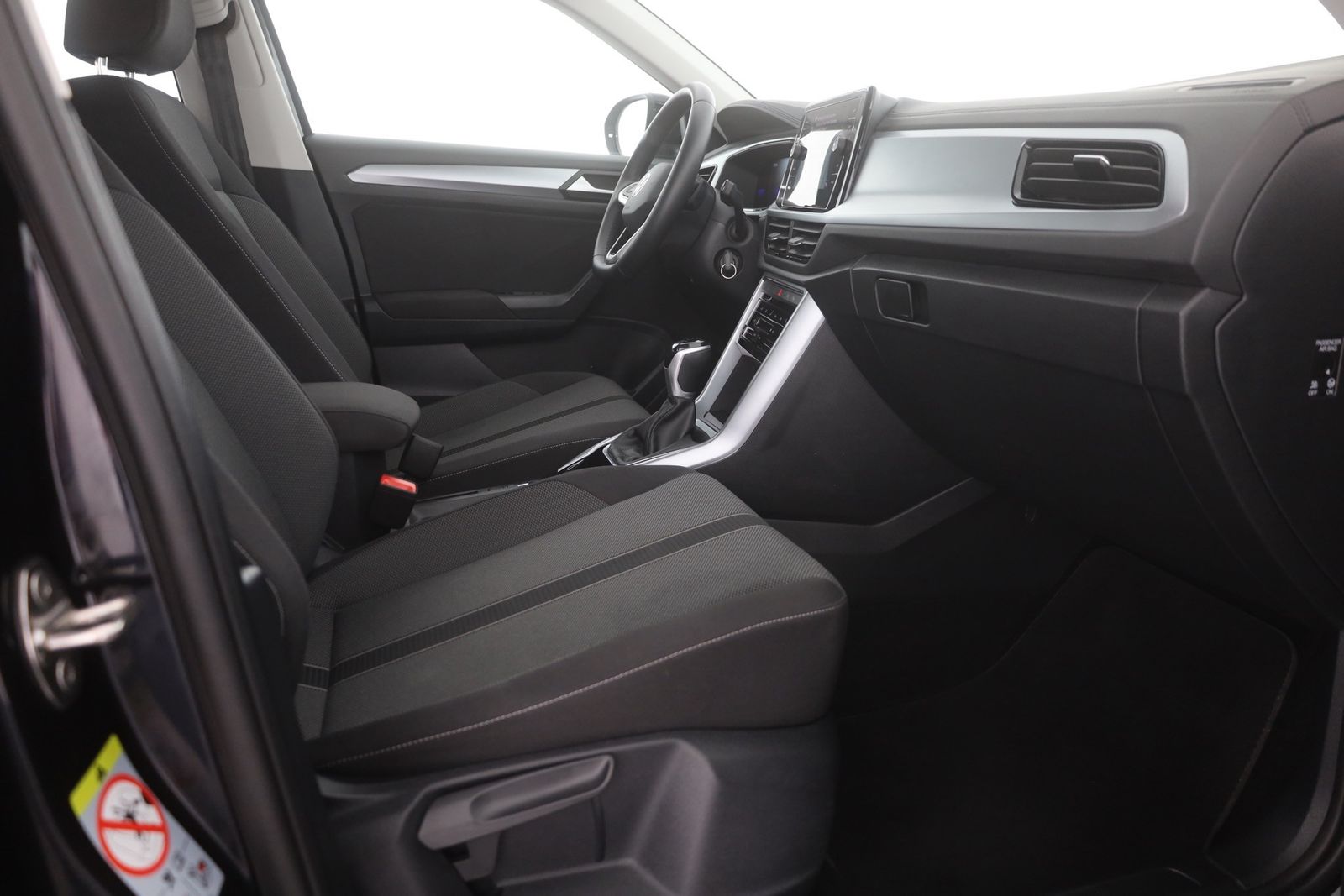 Volkswagen T-Roc 1.5 TSI DSG - Samsaru's Car Outlet