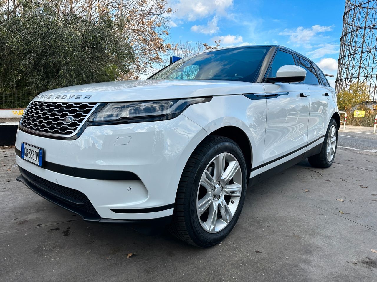 Range Rover Velar 2.0 Si4 BENZINA - Samsaru's Car Outlet