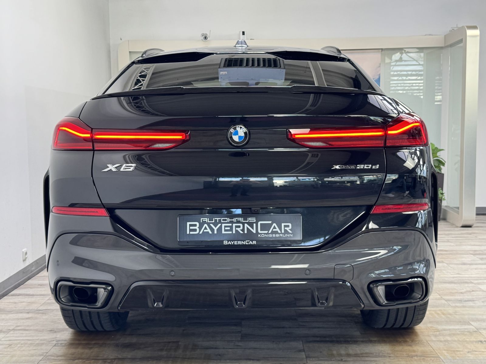 BMW X6 xDrive30d M Sport Pro 22Zoll AHK Pano ACC