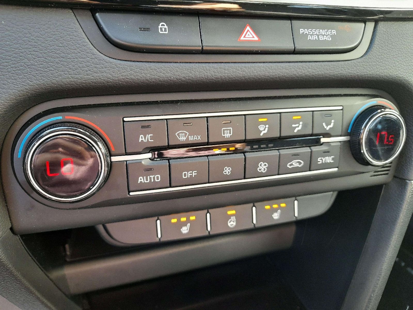 Kia XCeed Vision 2023 1.6D 48V DCT7 - Samsaru's Car Outlet