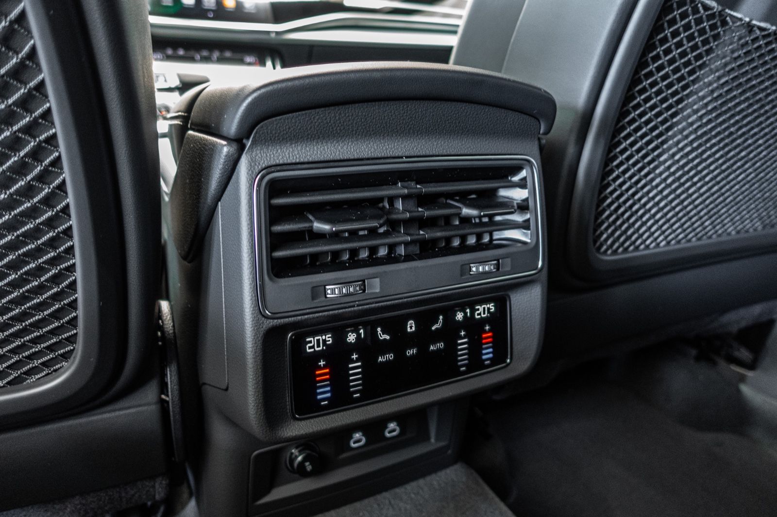 Audi Q7 50TDI Quattro SLine*PANO*360°SoftClose*AHK*22