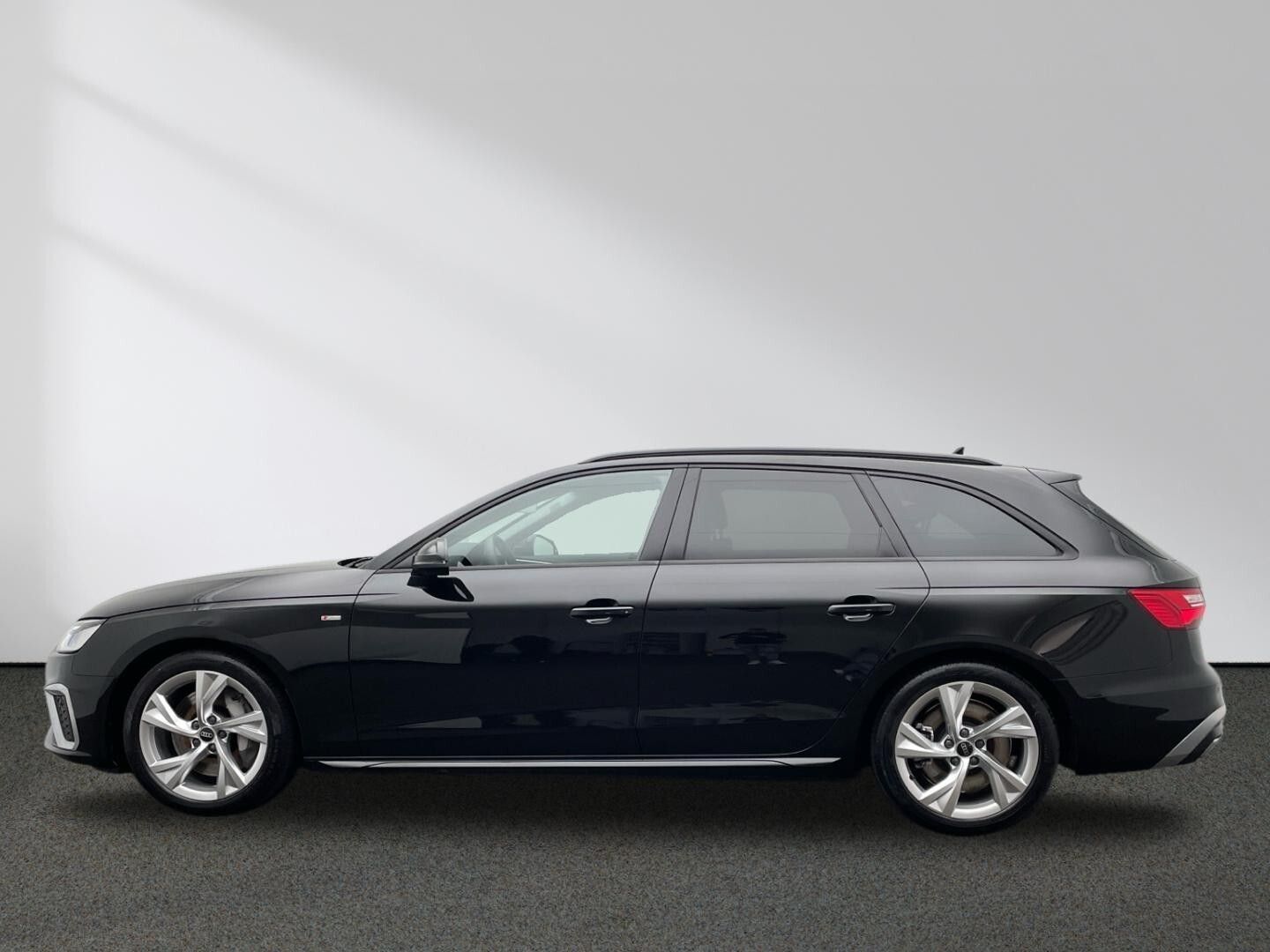 Audi A4 Avant 50 TDI quattro S line - Samsaru's Car Outlet