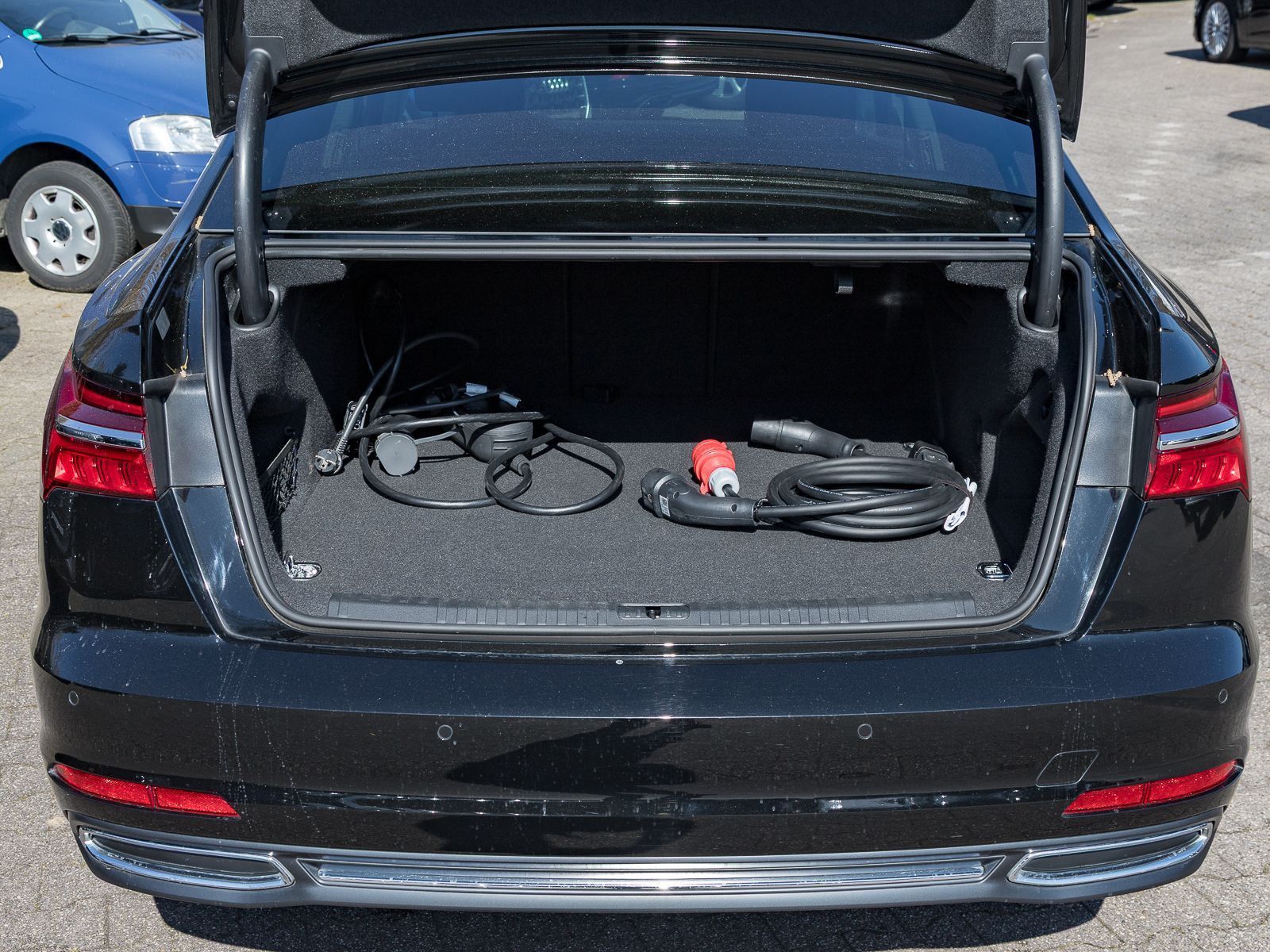 Audi A6 50 TFSIe Q BuO HD-MATRIX HuD LEDER SPORTSITZE" → "Audi A6 50 TFSIe Q - Samsaru's Car Outlet
