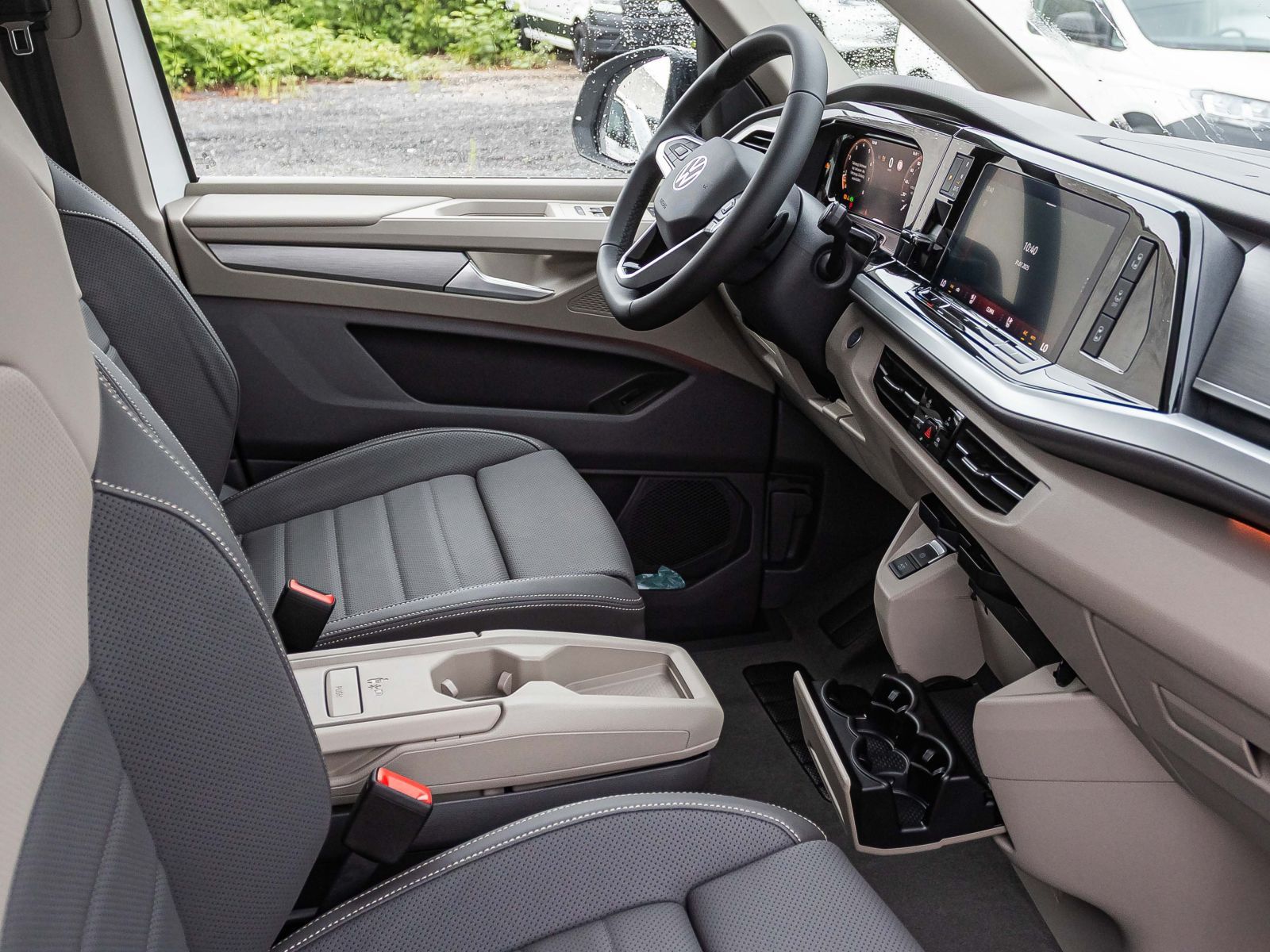 Volkswagen T7 Multivan Edition 2.0l 150kW TSI | Pano | AHK
