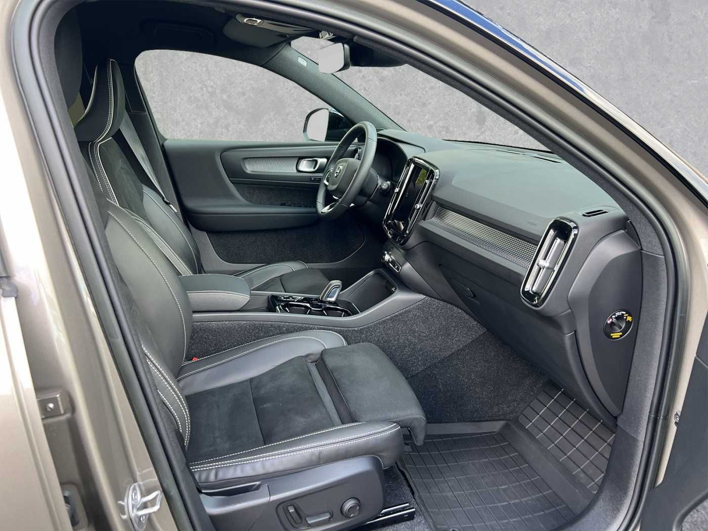 Volvo XC40 Plug-In-Hybrid T5 Recharge DKG RDesign