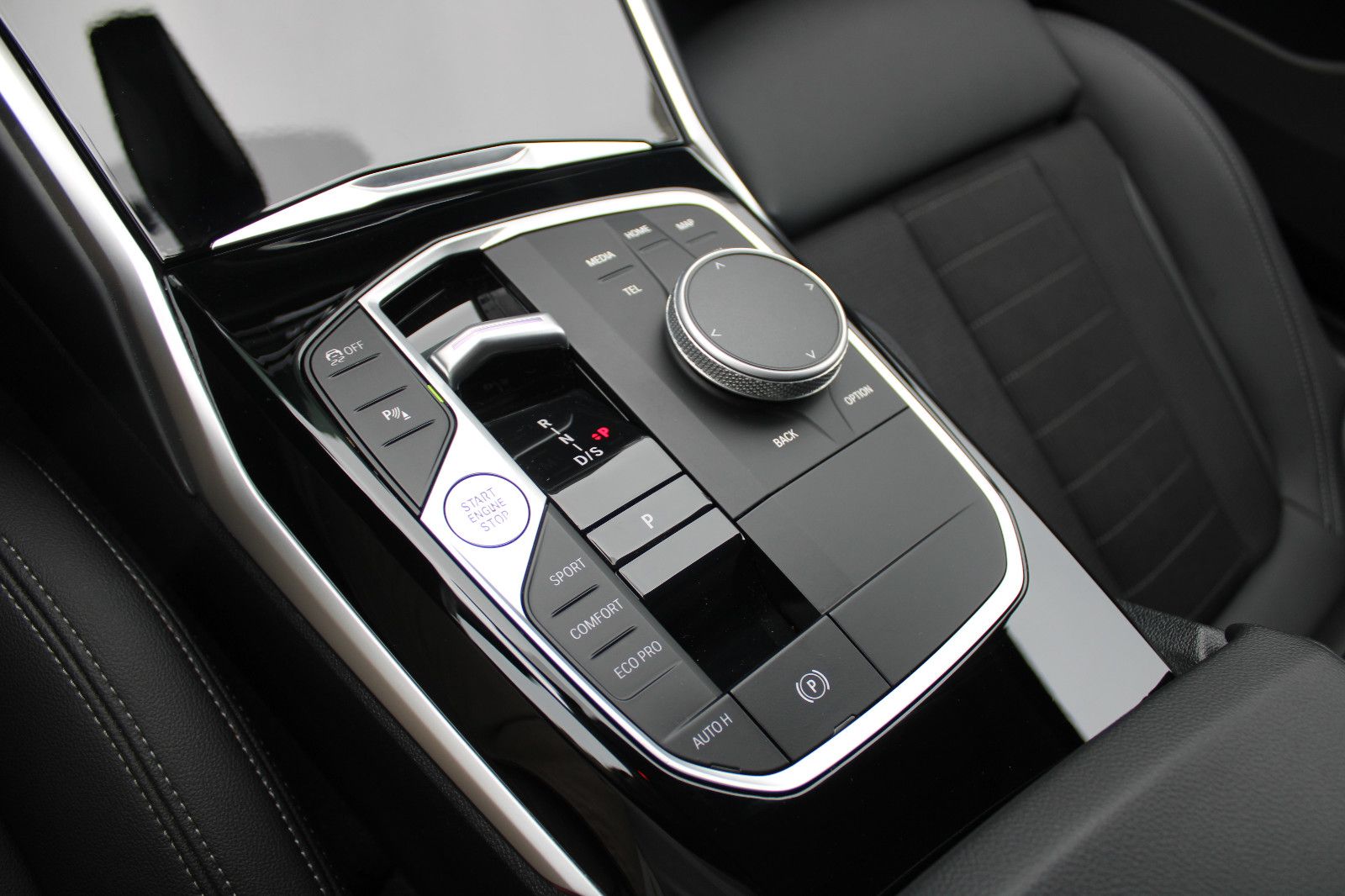 BMW 320dA Touring - Samsaru's Car Outlet