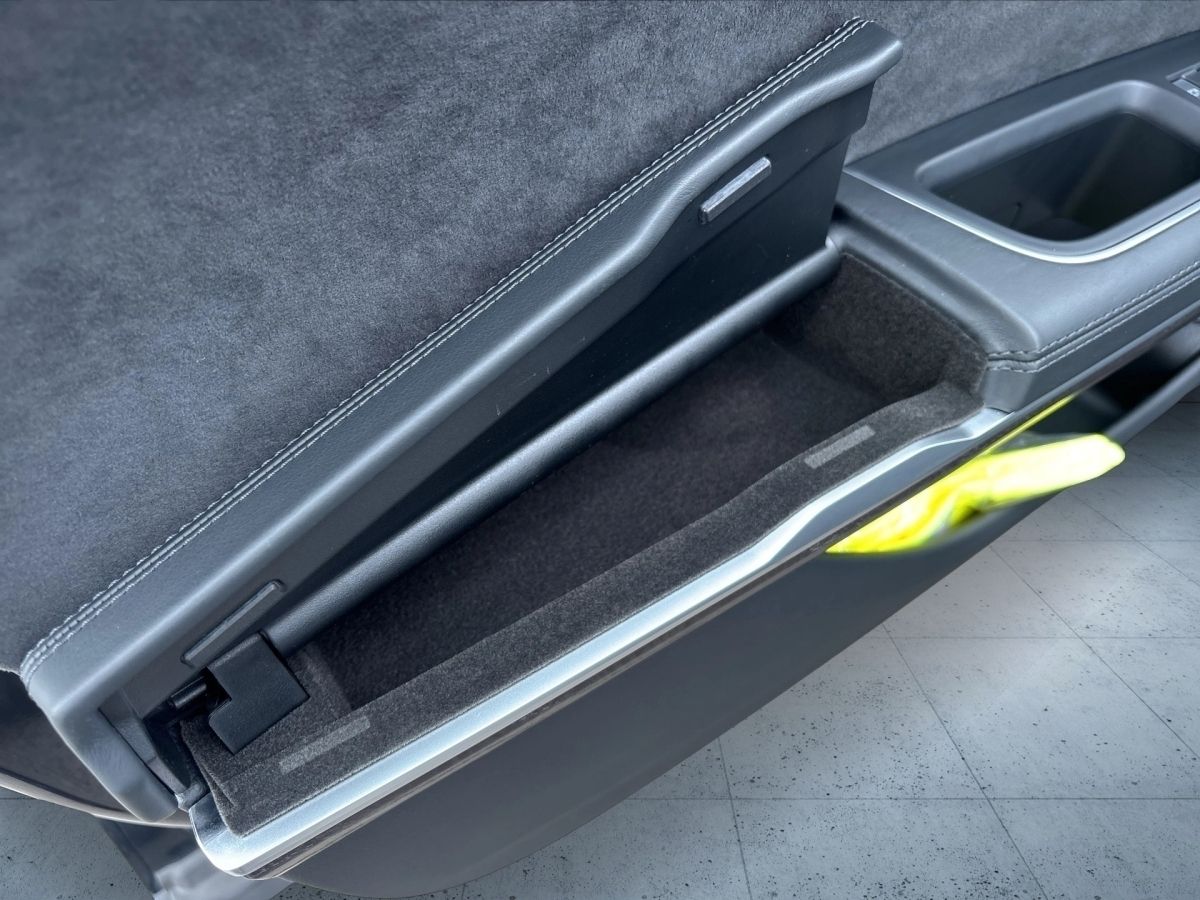 Audi A8 55 TFSI quattro - Samsaru's Car Outlet