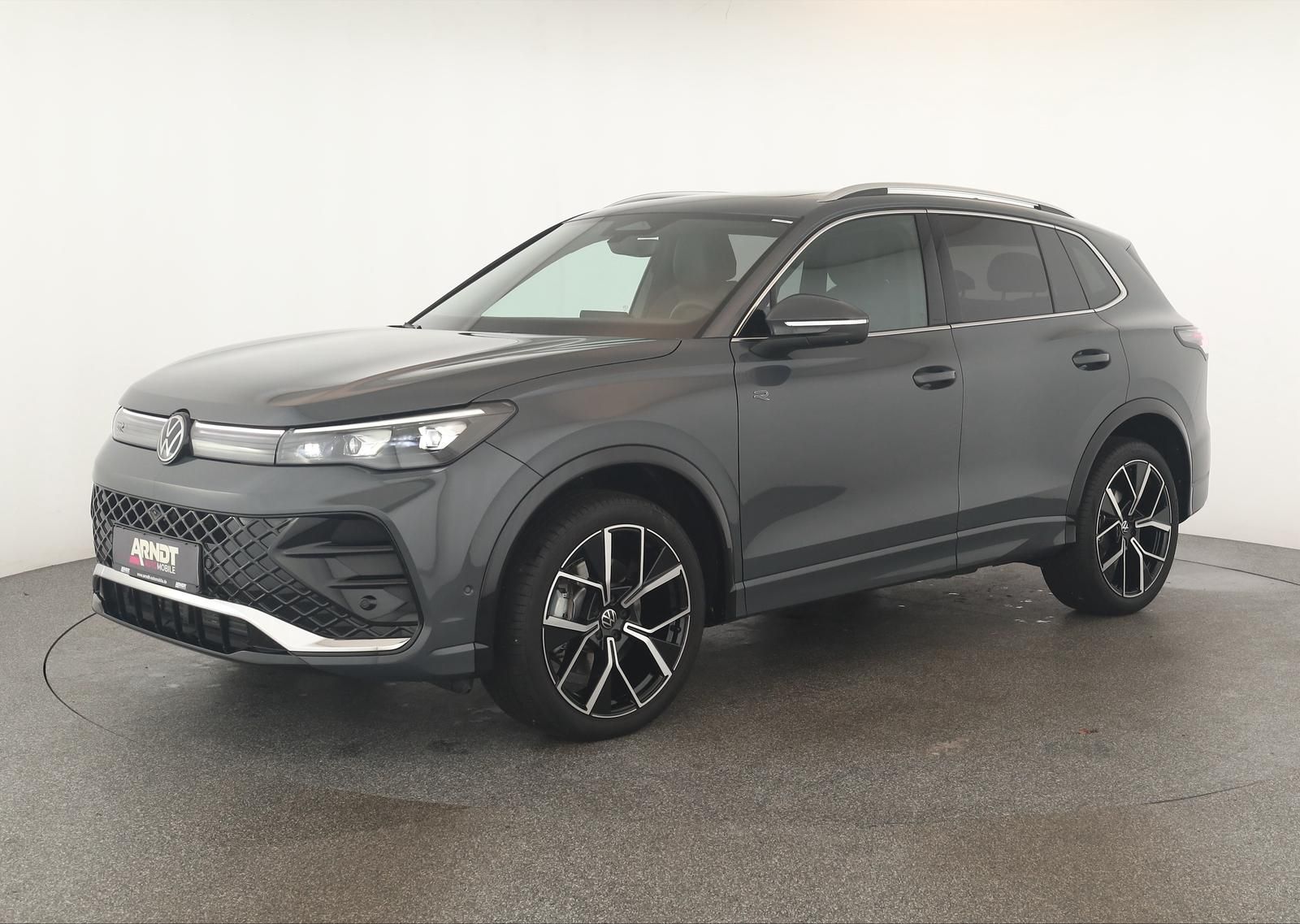 Volkswagen Tiguan 2.0 TDI 4M DSG R-Line Leder Pano Navi 360