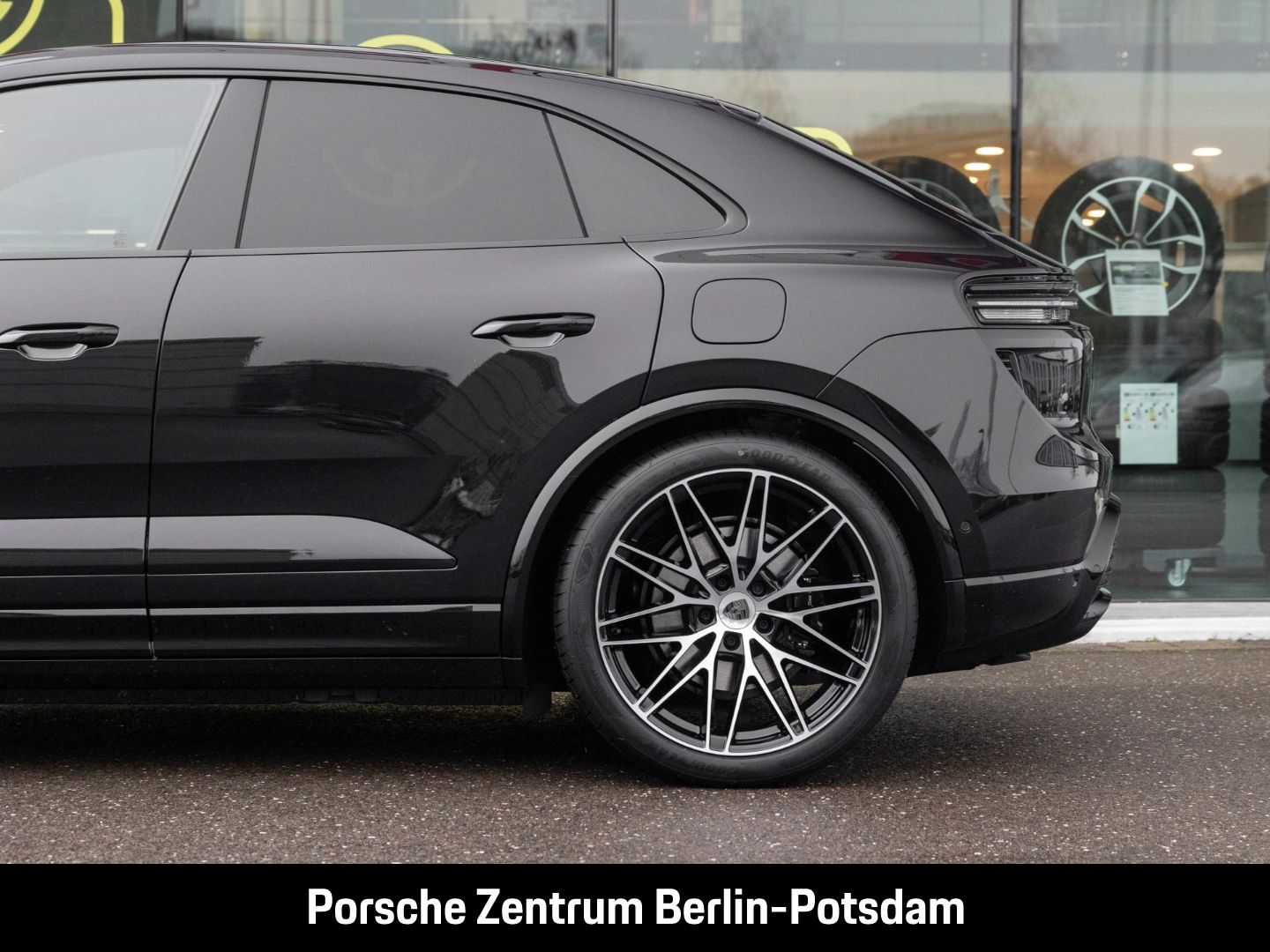 Porsche Macan Turbo Surround-View Panorama LED-Matrix
