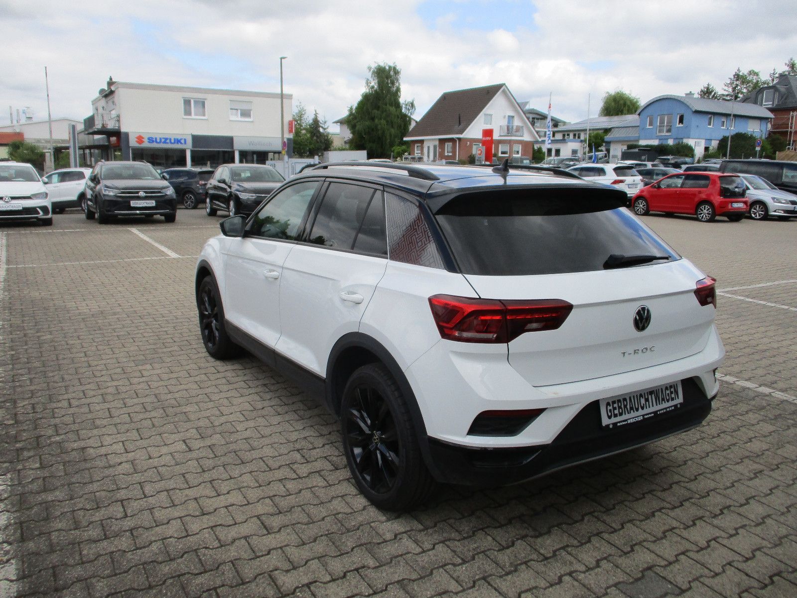 Volkswagen T-Roc Sport - Samsaru's Car Outlet