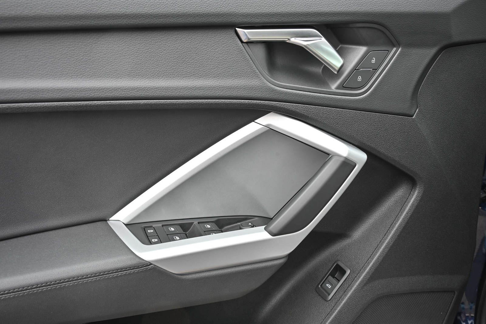 Audi Q3 Sportback 40 TFSI qu. S line - Samsaru's Car Outlet