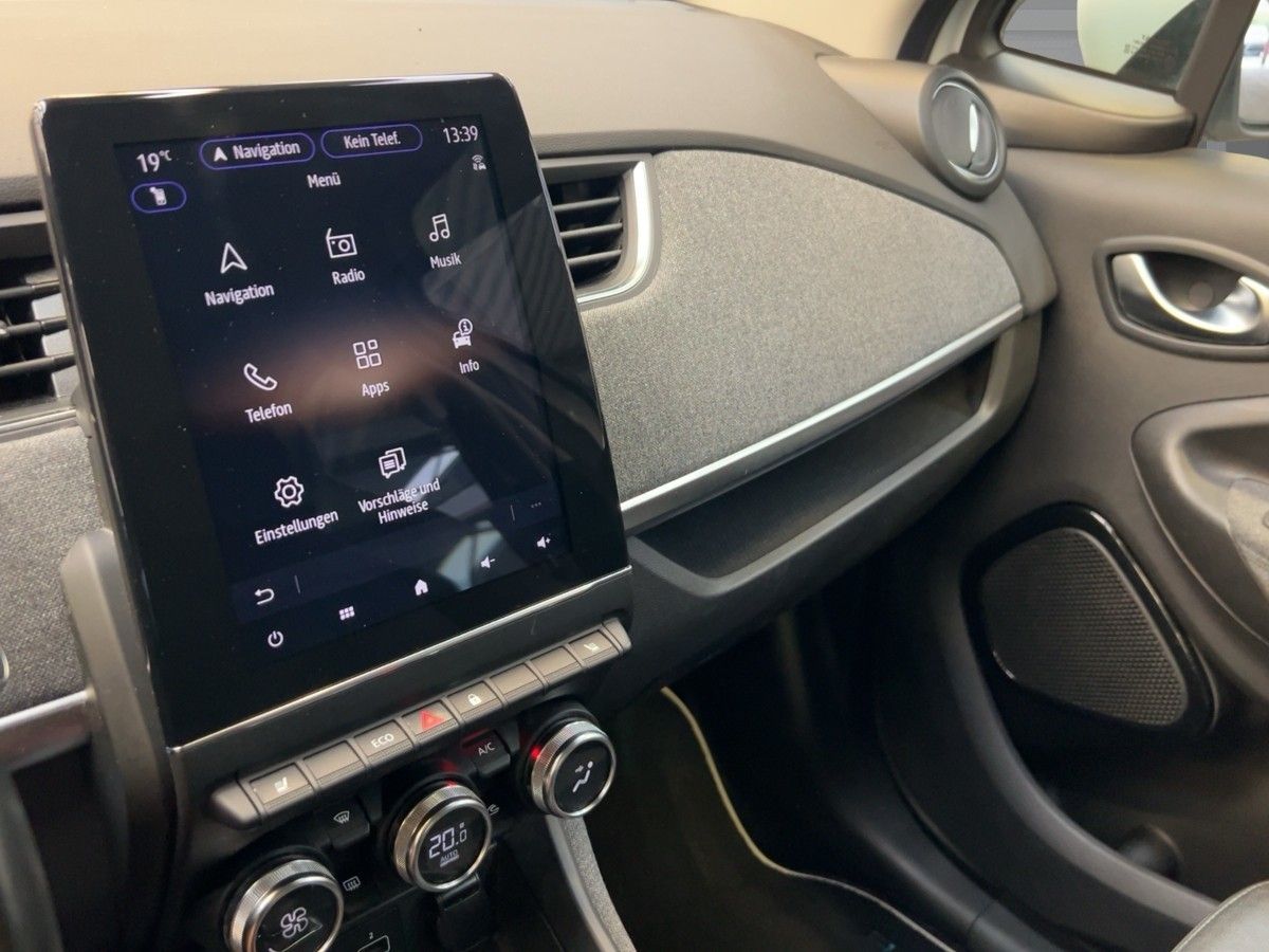 Renault ZOE INTENS R135 50 kWh - Samsaru's Car Outlet