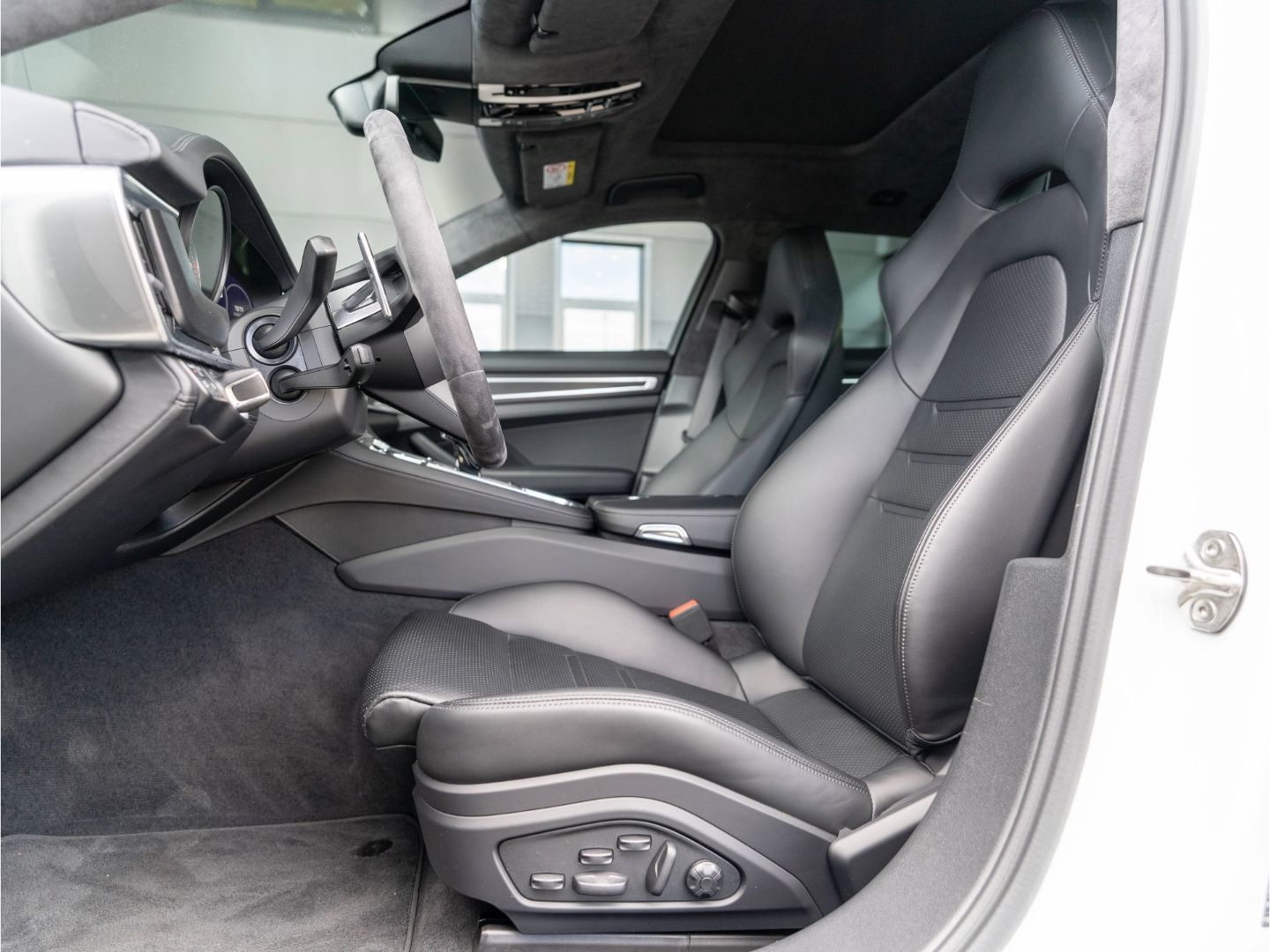Porsche Panamera GTS Sport Turismo AHK 21'' BOSE Matrix