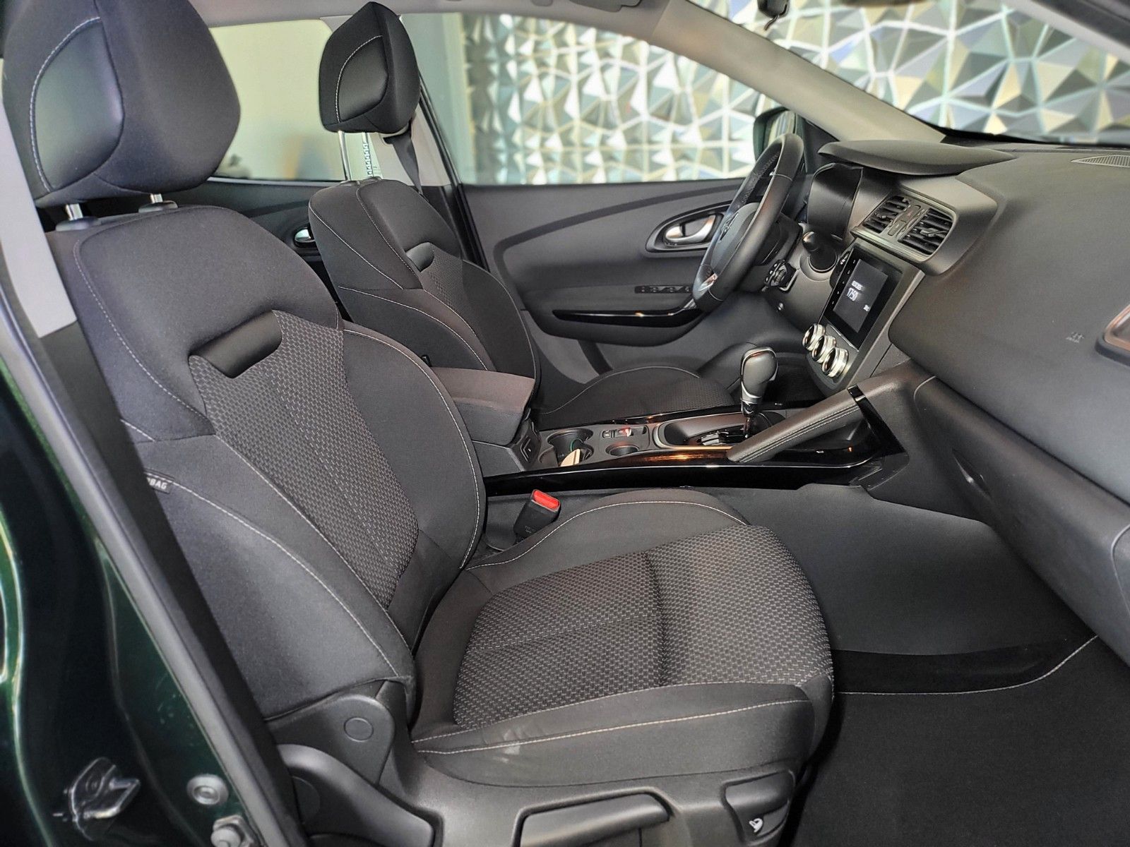 Renault Kadjar - Samsaru's Car Outlet