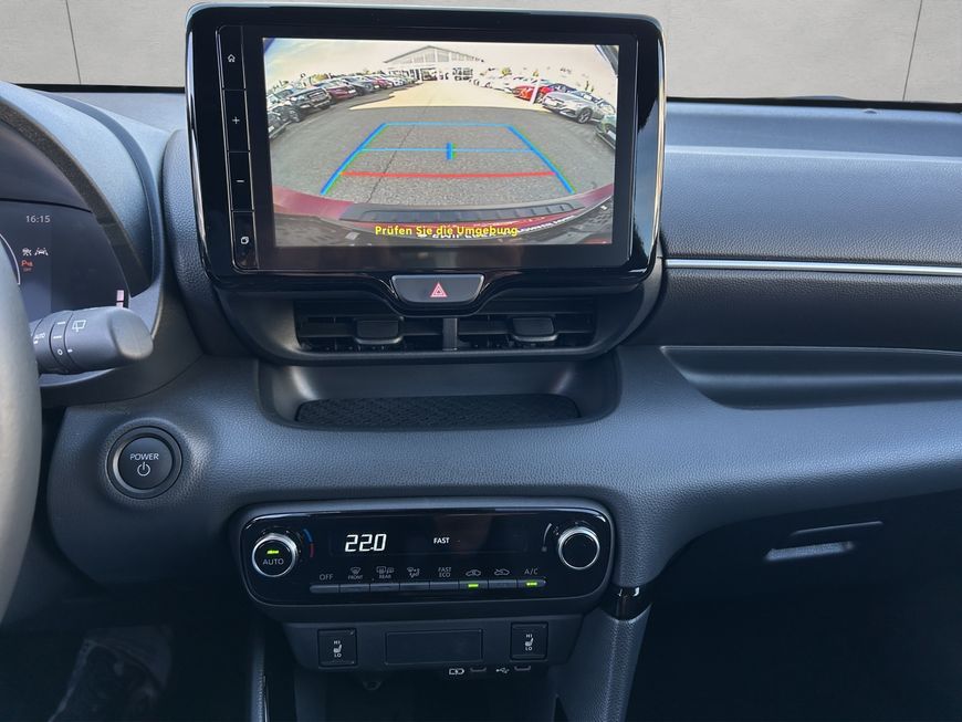 Toyota Yaris Hybrid 1.5 VVT-i Team Deutschland